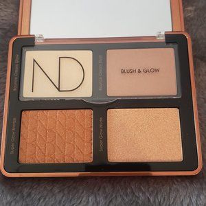 NATASHA DENONA Bronze Cheek Face Glow Palette $60